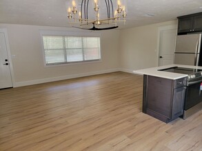 4530 Spruce Creek Rd in Port Orange, FL - Building Photo - Building Photo