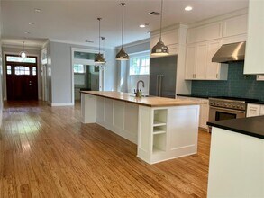 4709 Sinclair Ave in Austin, TX - Building Photo - Building Photo