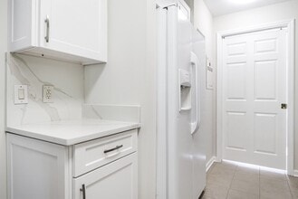14 Johnston Way, Unit G in Bluffton, SC - Building Photo - Building Photo