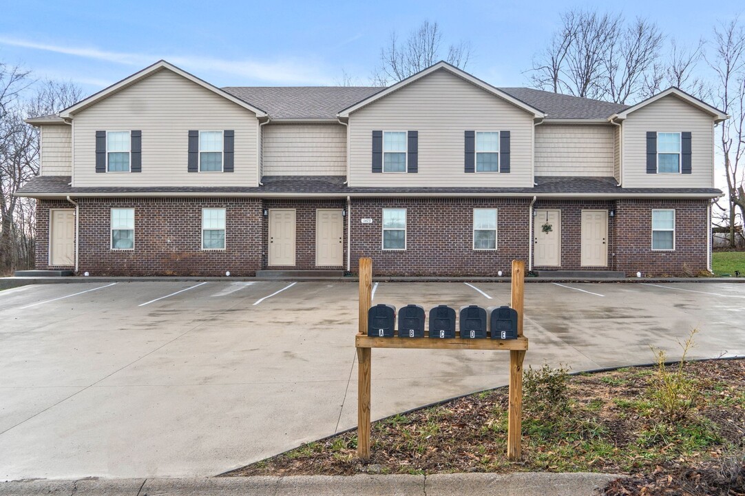 1481 Amberjack Ct in Clarksville, TN - Foto de edificio