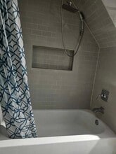 24 N 18th St, Unit #3 in East Orange, NJ - Foto de edificio - Building Photo