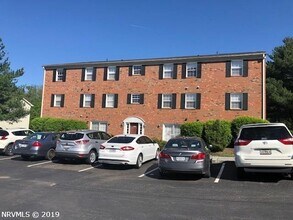 370 New Kent Rd in Blacksburg, VA - Building Photo - Building Photo