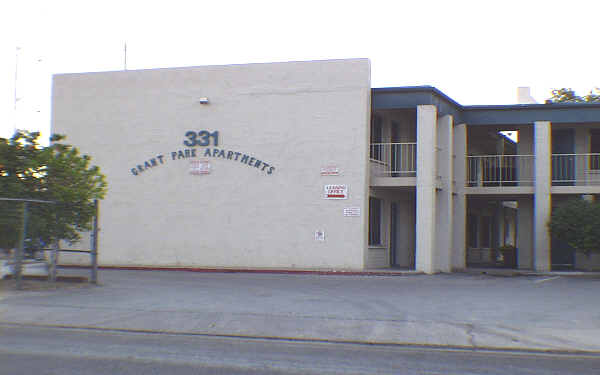 Grant Park Apartments in Phoenix, AZ - Building Photo