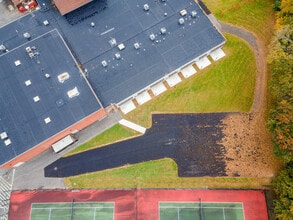 127 Lake St, Unit 102 in Chittenango, NY - Foto de edificio - Building Photo