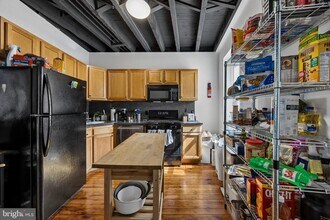 115 Green Ln in Philadelphia, PA - Building Photo - Building Photo