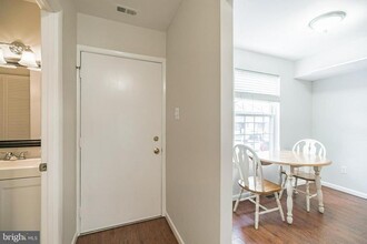 994 Beechwood Pl in Warminster, PA - Building Photo - Building Photo