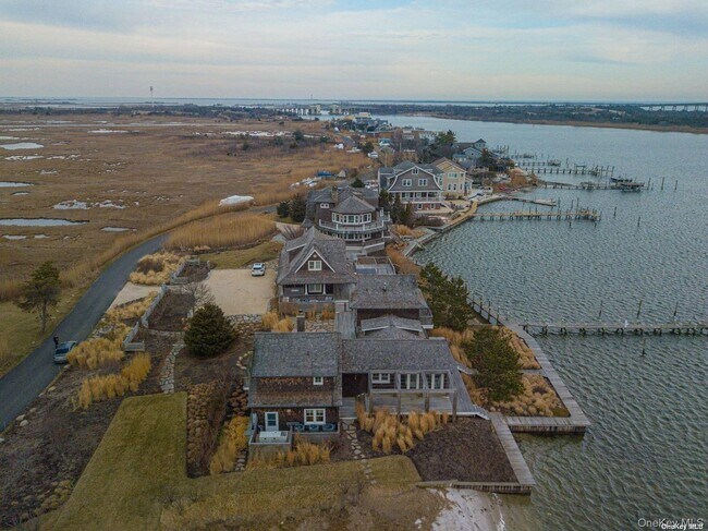 11 Captree Island in Babylon, NY - Building Photo - Building Photo