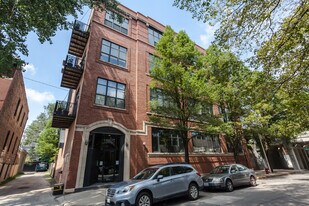 1750 N Wolcott Ave in Chicago, IL - Building Photo