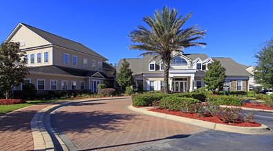 Barrington Park Condominiums in Tallahassee, FL - Foto de edificio - Building Photo