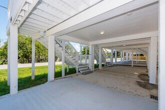 203 6th St in San Leon, TX - Building Photo - Building Photo