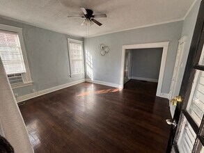 159 N Belvedere Blvd in Memphis, TN - Foto de edificio - Building Photo