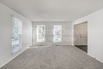 2407 S Dawson Way in Aurora, CO - Building Photo - Building Photo