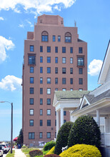 The Oxford in Ventnor City, NJ - Building Photo - Building Photo