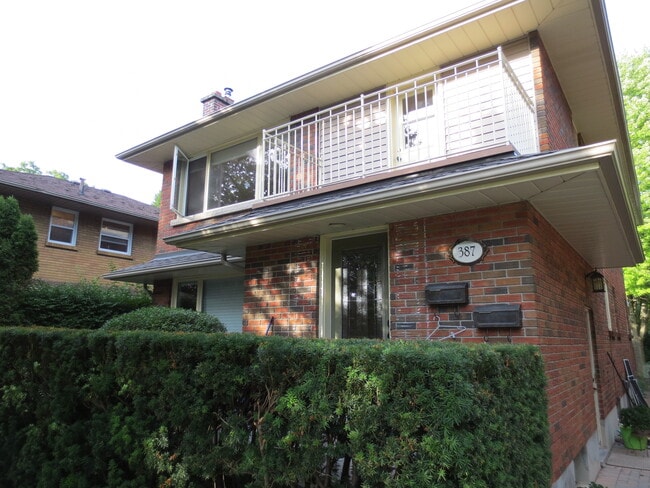 387 Wharncliffe Rd N in London, ON - Building Photo - Building Photo