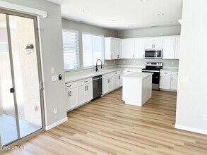 3436 W Florimond Rd in Phoenix, AZ - Building Photo - Building Photo