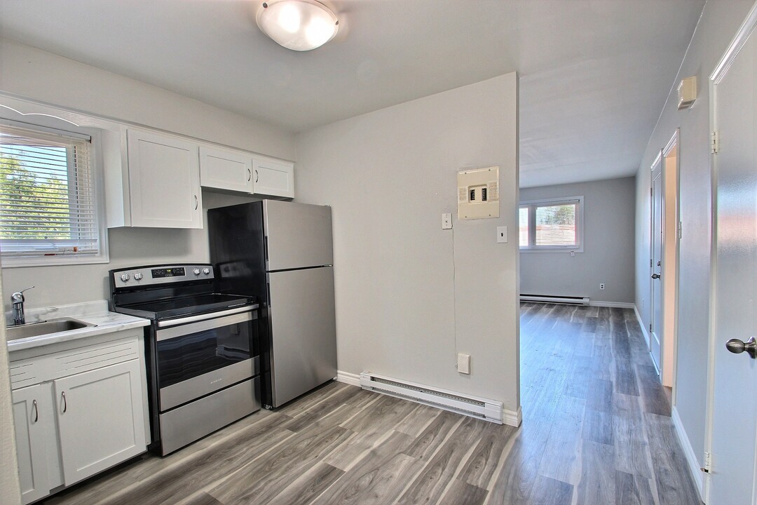 130 PacificUnit 1 in Moncton, NB - Building Photo