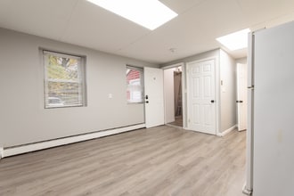 656 N Main St in Woonsocket, RI - Building Photo - Building Photo