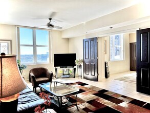 511 SE 5 Ave in Fort Lauderdale, FL - Building Photo - Building Photo