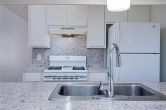 120 Coers Cir in San Marcos, TX - Building Photo - Building Photo