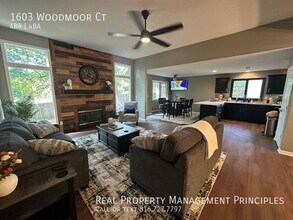 1603 Woodmoor Ct in Columbia, MO - Building Photo - Building Photo