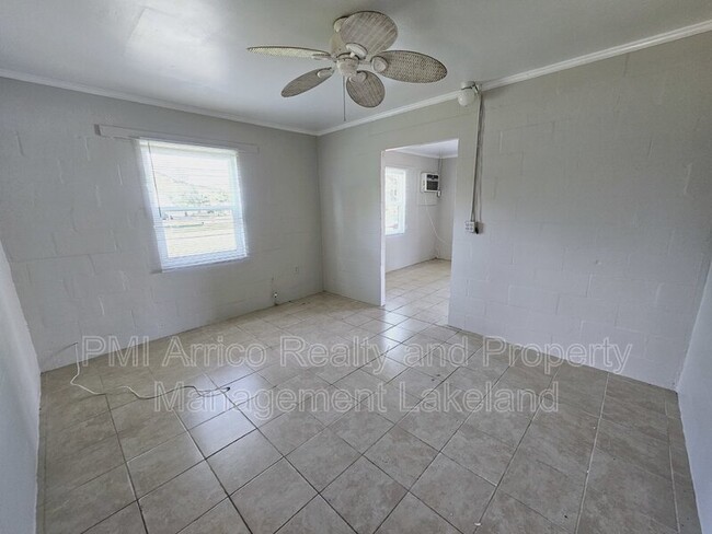 324 Pearl St in Lake Wales, FL - Building Photo - Building Photo