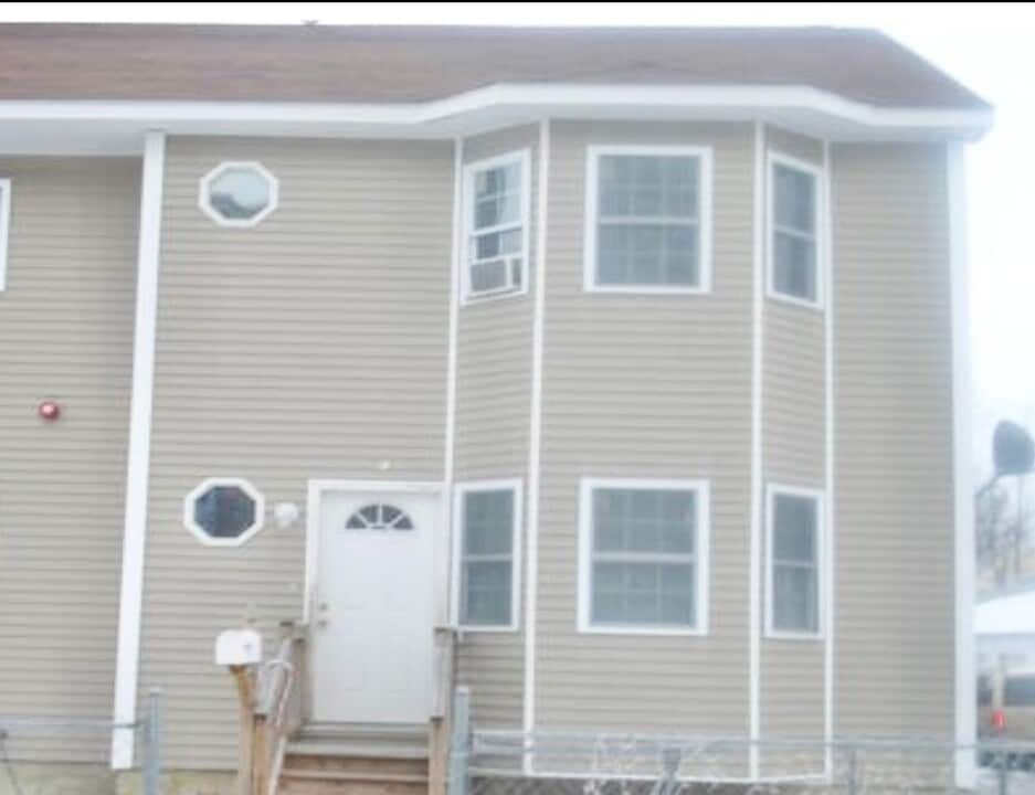 6 Champlain Ave in Lawrence, MA - Building Photo