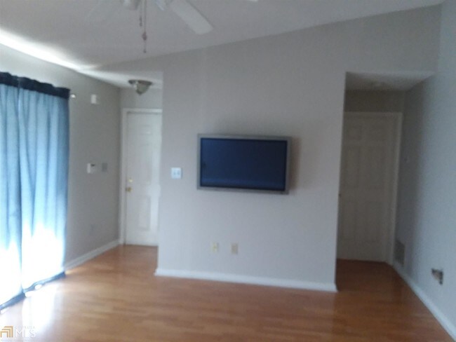 322 Granville Ct in Atlanta, GA - Building Photo - Building Photo