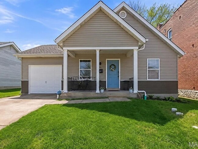 property at 3024 Caroline St