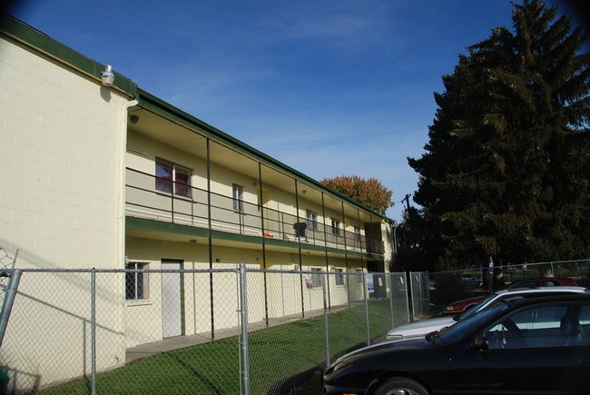 624 W Yakima St in Pasco, WA - Foto de edificio - Building Photo