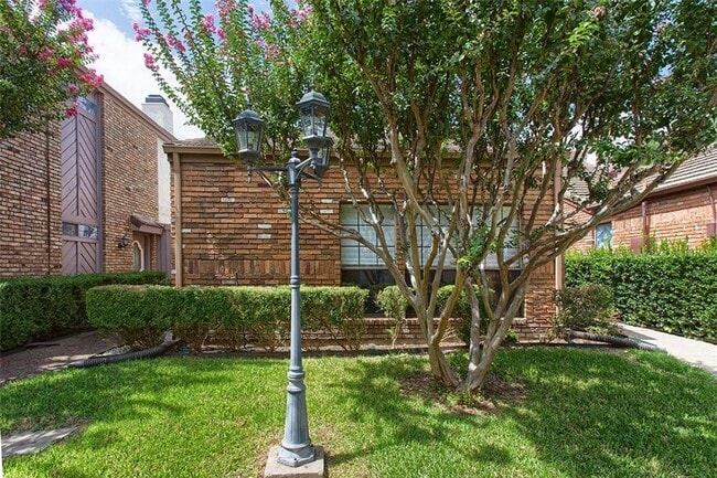 property at 17106 Knots Landing