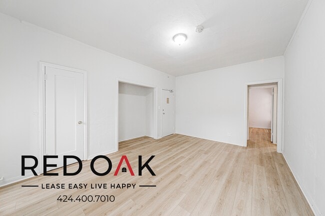 property at 746 S Coronado St