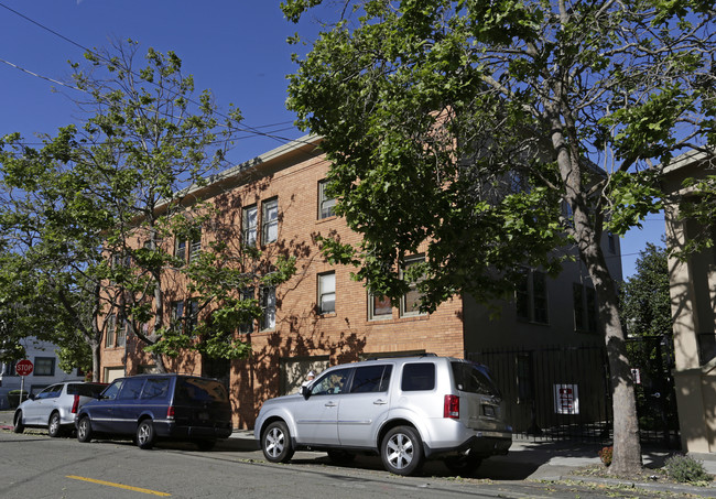 3815 Shafter Ave in Oakland, CA - Foto de edificio - Building Photo