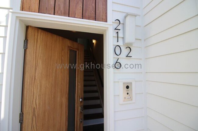 2106 9th Ave N-Unit -2 in Nashville, TN - Building Photo - Building Photo