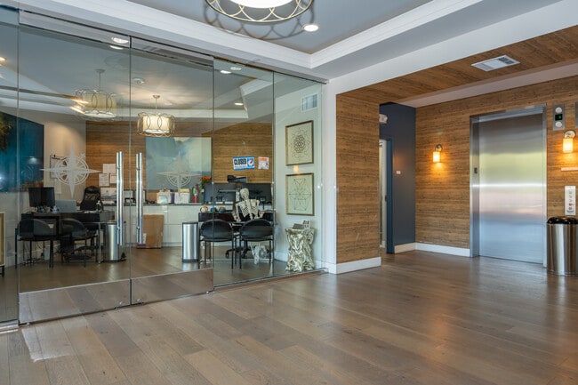 33 North Apartments in San Rafael, CA - Foto de edificio - Interior Photo