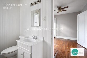 1882 Terrace St in Muskegon, MI - Building Photo - Building Photo