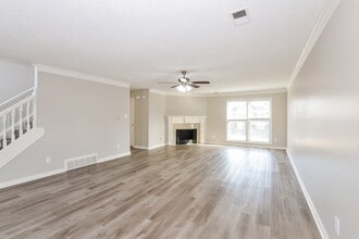 8959 Raspberry Ln in Cordova, TN - Foto de edificio - Building Photo