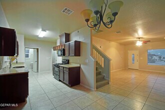 11103 Redstone Cove Dr in El Paso, TX - Building Photo - Building Photo