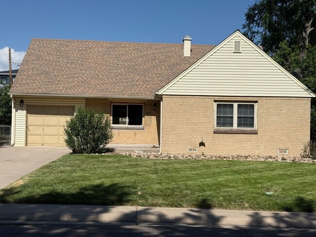 property at 2985 S Vine St