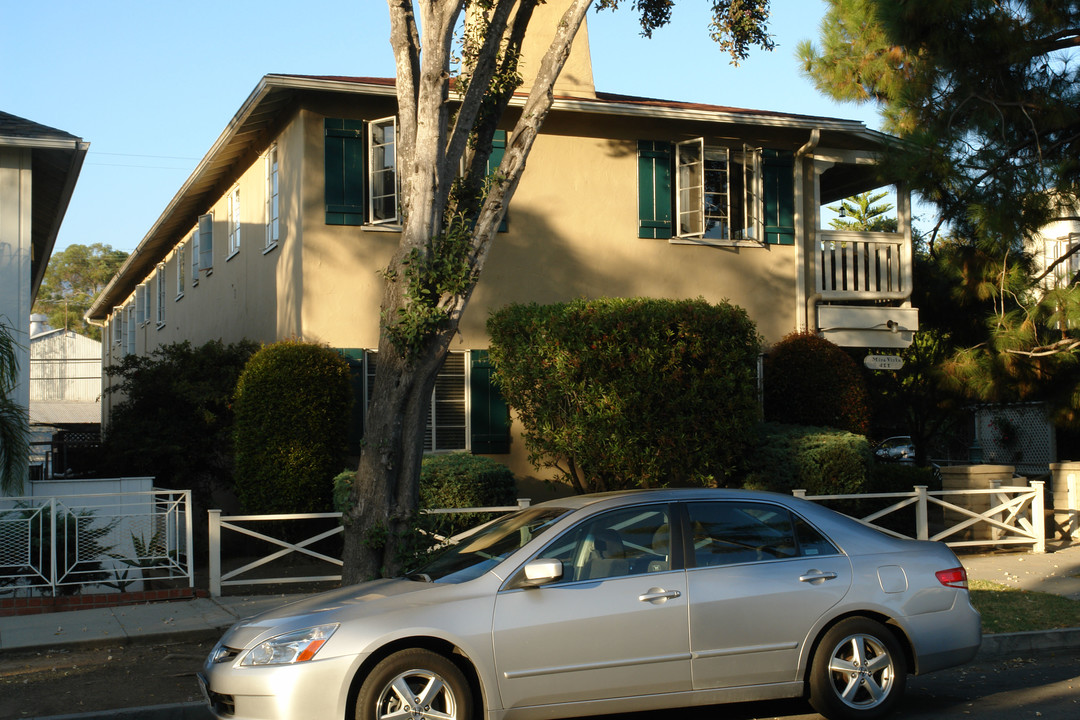 Mira Vista in Santa Barbara, CA - Foto de edificio