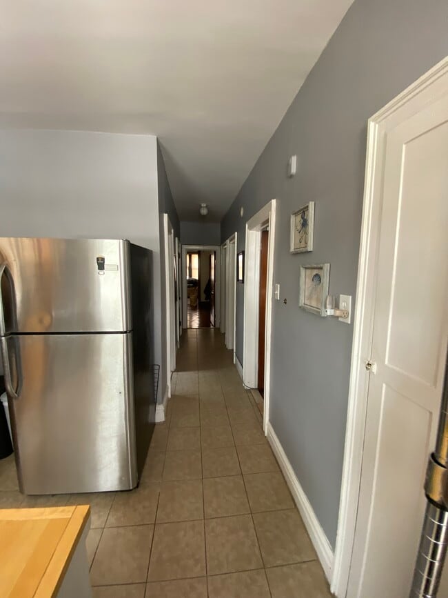 120 Nelson Ave, Unit 2