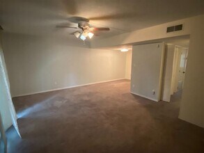 1625 Centerville Rd-Unit -14 in Tallahassee, FL - Building Photo - Building Photo
