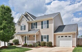 5619 Sycamore Glen Rd in Greensboro, NC - Building Photo