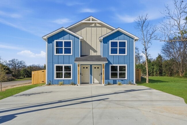 property at 1214 S 12th St