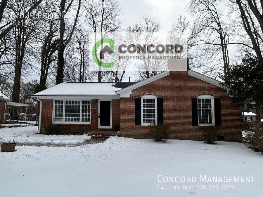 1703 Leslie Rd in Greensboro, NC - Building Photo