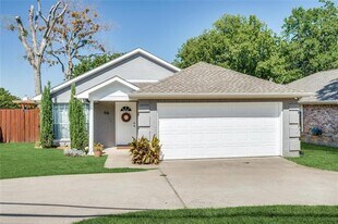 916 S Tennessee St in McKinney, TX - Building Photo