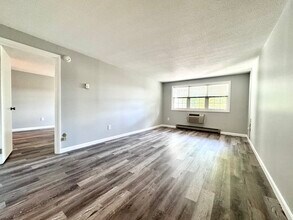 15 Old Colony Ln in Arlington, MA - Building Photo - Building Photo
