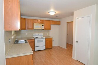 13227 Alsatian Ct in Dallas, TX - Building Photo - Building Photo