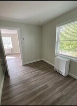 45 W Main St in Conway, NH - Foto de edificio - Building Photo
