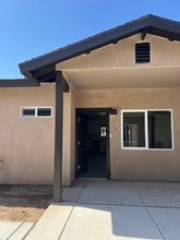 112 S Avenue B in Yuma, AZ - Foto de edificio - Building Photo