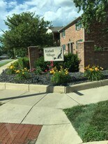6521 Cornwall Ct in Sylvania, OH - Building Photo